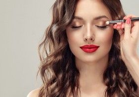 6 Makeup Trends To Watch Out For In 2022