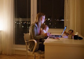 7 Mind-Blowing E-commerce Business Options That Can Turn Stay-at-Home Parents into Financial Powerhouses!